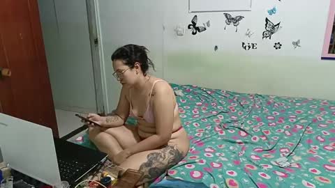 mauroluxandra online show from January 20, 2025, 11:32 pm