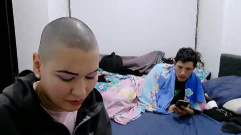 mauroluxandra online show from November 17, 2025, 4:07 am