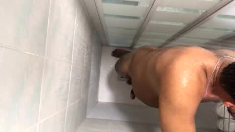 mauroo2025 online show from September 24, 2025, 1:25 pm