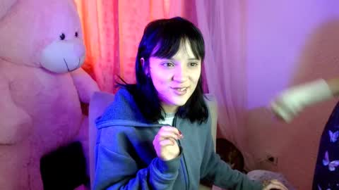 mavimist_ online show from February 3, 2025, 10:21 pm