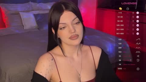 Mavis online show from November 13, 2025, 10:52 pm