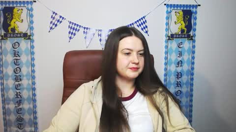 MavkaCute online show from September 28, 2025, 6:13 pm