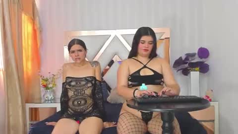 MavyANDElizabeth online show from October 18, 2025, 8:20 pm