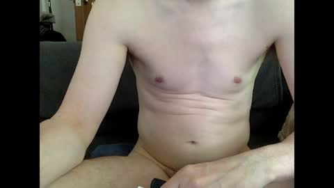 Snapshot of max380938 chatting on May 26, 2026, 10:00 am max380938 online show from May 26, 2026, 10:00 am