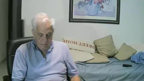 max_2017 online show from October 30, 2025, 3:52 am