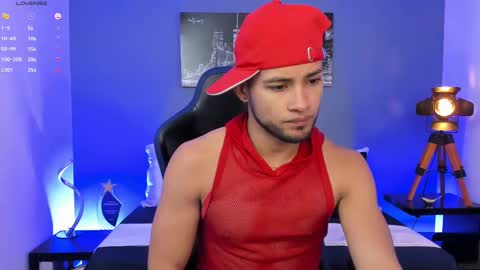 Max Conor online show from October 7, 2025, 2:03 pm