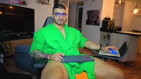 Max online show from November 27, 2025, 2:57 am