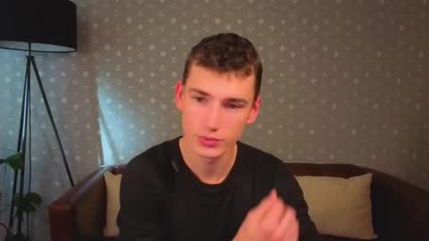 Snapshot of max_foks chatting on September 30, 2025, 4:50 am Max online show from September 30, 2025, 4:50 am