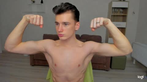 max_foks_ online show from April 5, 2026, 2:14 pm