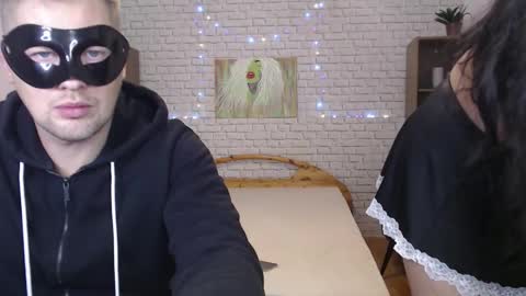 Max  Aliya online show from November 24, 2025, 9:09 am