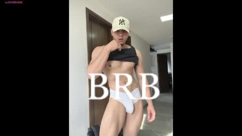 max_valiant1 online show from May 25, 2026, 11:05 am