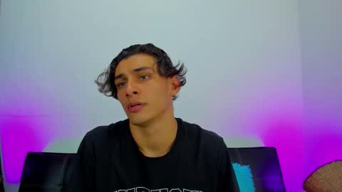 MAX     online show from September 28, 2025, 6:19 am