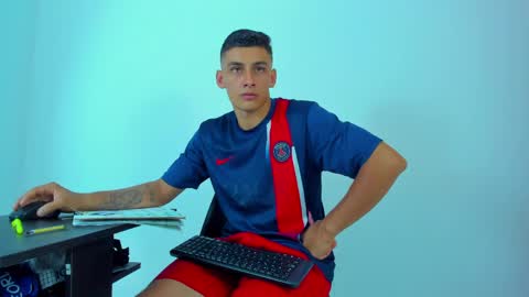MAX     online show from June 6, 2026, 11:31 pm