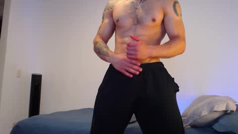 max_xl_ online show from November 29, 2025, 3:59 pm