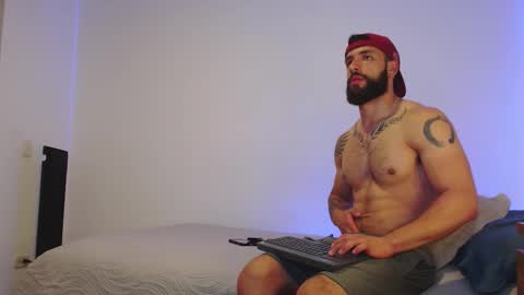 max_xl_ online show from January 7, 2026, 12:02 am