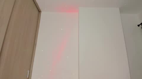 Snapshot of maxfrost1 chatting on February 26, 2026, 7:57 pm Max online show from February 26, 2026, 7:57 pm