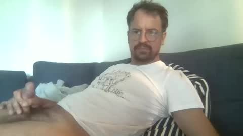 maxhorn591 online show from September 24, 2025, 2:09 pm