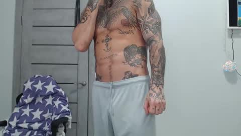 Maximus Fox online show from December 22, 2025, 4:42 am