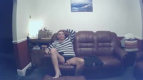 MAX online show from January 7, 2025, 9:25 pm