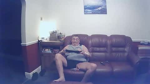 MAX online show from February 5, 2025, 9:50 pm