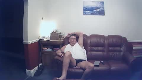 MAX online show from February 8, 2025, 9:36 pm