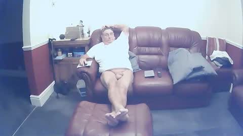 MAX online show from October 4, 2025, 10:08 pm