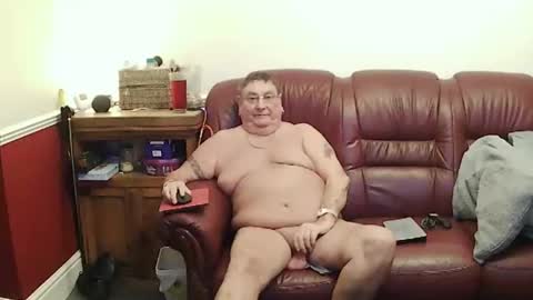 MAX online show from March 30, 2026, 10:11 pm