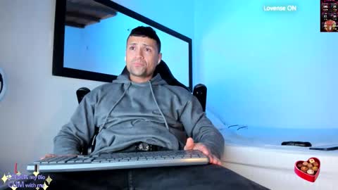 MAXI      online show from October 3, 2025, 8:11 am