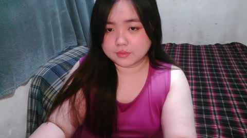 Maxie online show from October 4, 2025, 12:47 pm