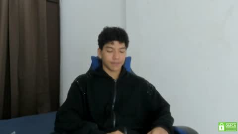 Snapshot of maximiliano_kh4lil chatting on June 12, 2026, 12:59 pm Maximiliano online show from June 12, 2026, 12:59 pm