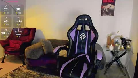 maximiliano_scoott_ online show from March 18, 2026, 10:57 pm