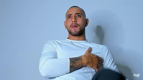 Maximo online show from February 14, 2026, 11:23 pm