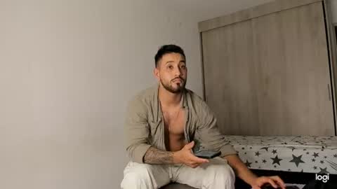 Maximo online show from June 14, 2026, 4:25 am