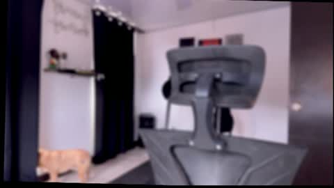 Maximo online show from October 12, 2025, 7:13 pm