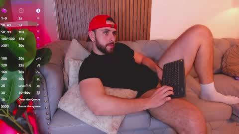 Snapshot of maximo_wolf1 chatting on April 21, 2026, 2:51 am Maximo Wolf online show from April 21, 2026, 2:51 am