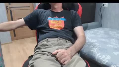 Snapshot of maximus3334 chatting on July 19, 2026, 7:28 pm maximus3334 online show from July 19, 2026, 7:28 pm