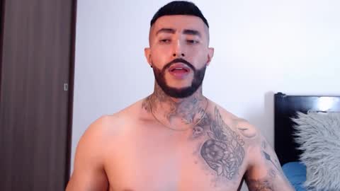 Independent Model online show from February 8, 2025, 4:03 am