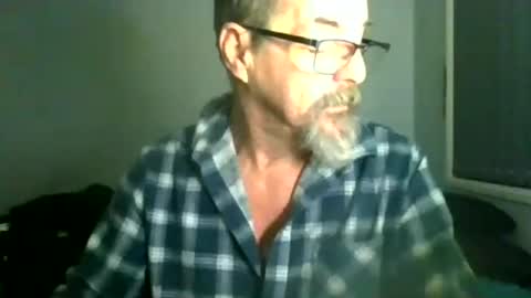 Snapshot of maximus_oreally chatting on July 8, 2026, 4:11 pm Max online show from July 8, 2026, 4:11 pm