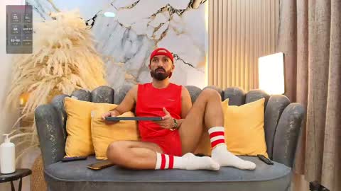 Maximus online show from April 22, 2026, 8:32 pm