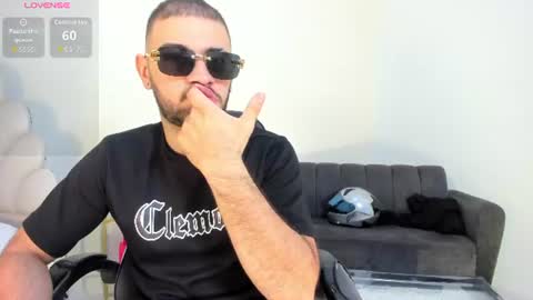 Snapshot of maximusclark1_ chatting on July 26, 2026, 12:01 pm Maximus online show from July 26, 2026, 12:01 pm