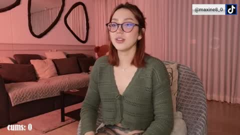 Snapshot of maxine_8 chatting on April 30, 2026, 11:20 pm Maxine online show from April 30, 2026, 11:20 pm