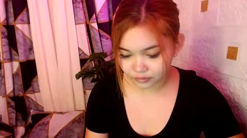 maxinean online show from July 16, 2026, 10:43 am