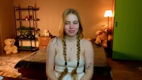 Monica - Next stream 270525 0300 GMT2 online show from June 30, 2026, 2:01 am