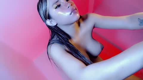 Snapshot of maxinelove1 chatting on February 8, 2025, 1:44 pm Maxinesexy online show from February 8, 2025, 1:44 pm