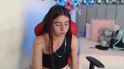 maxinesex_ online show from October 1, 2025, 1:28 pm