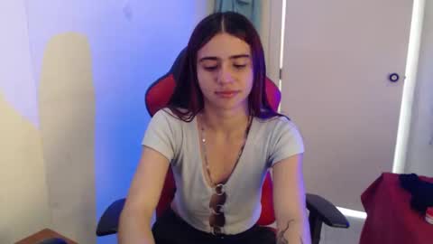 maxinesex_ online show from May 28, 2026, 2:25 pm