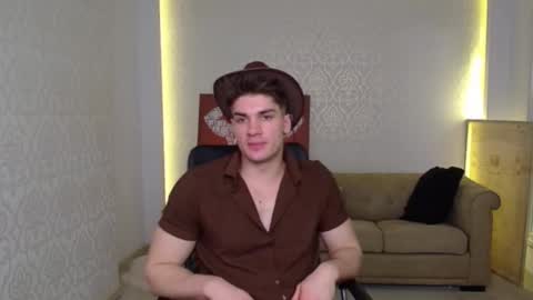 MaxKaiden online show from February 11, 2025, 11:21 am