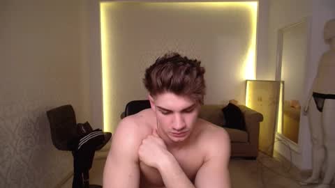 MaxKaiden online show from February 21, 2025, 11:44 am