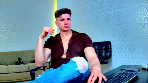 MaxKaiden online show from March 2, 2026, 7:37 am