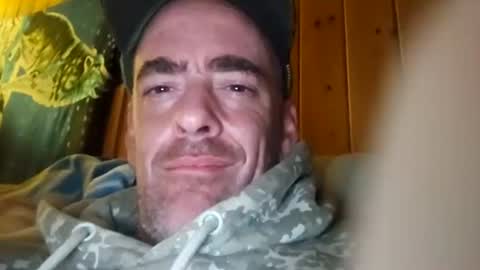 Snapshot of maxlme2721063 chatting on May 11, 2026, 3:01 am maxlme2721063 online show from May 11, 2026, 3:01 am